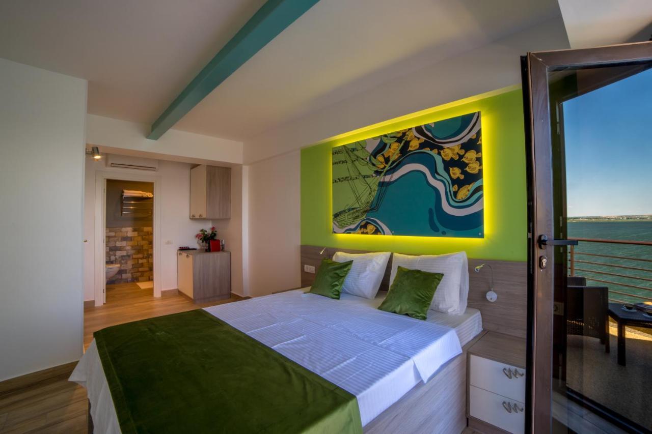 Lake Boutique Apartments & Rooms 马马亚 外观 照片